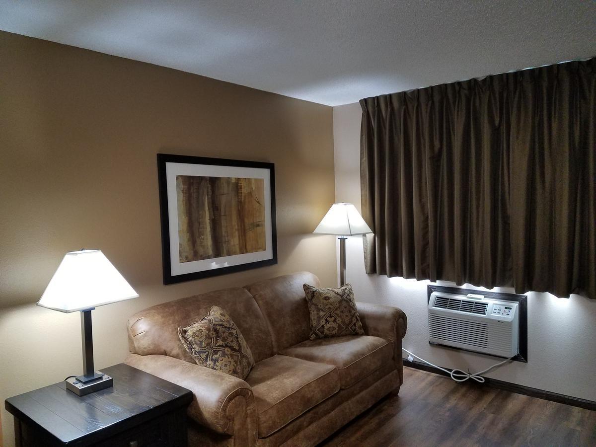 Americas Best Value Inn And Suites Bismarck Buitenkant foto